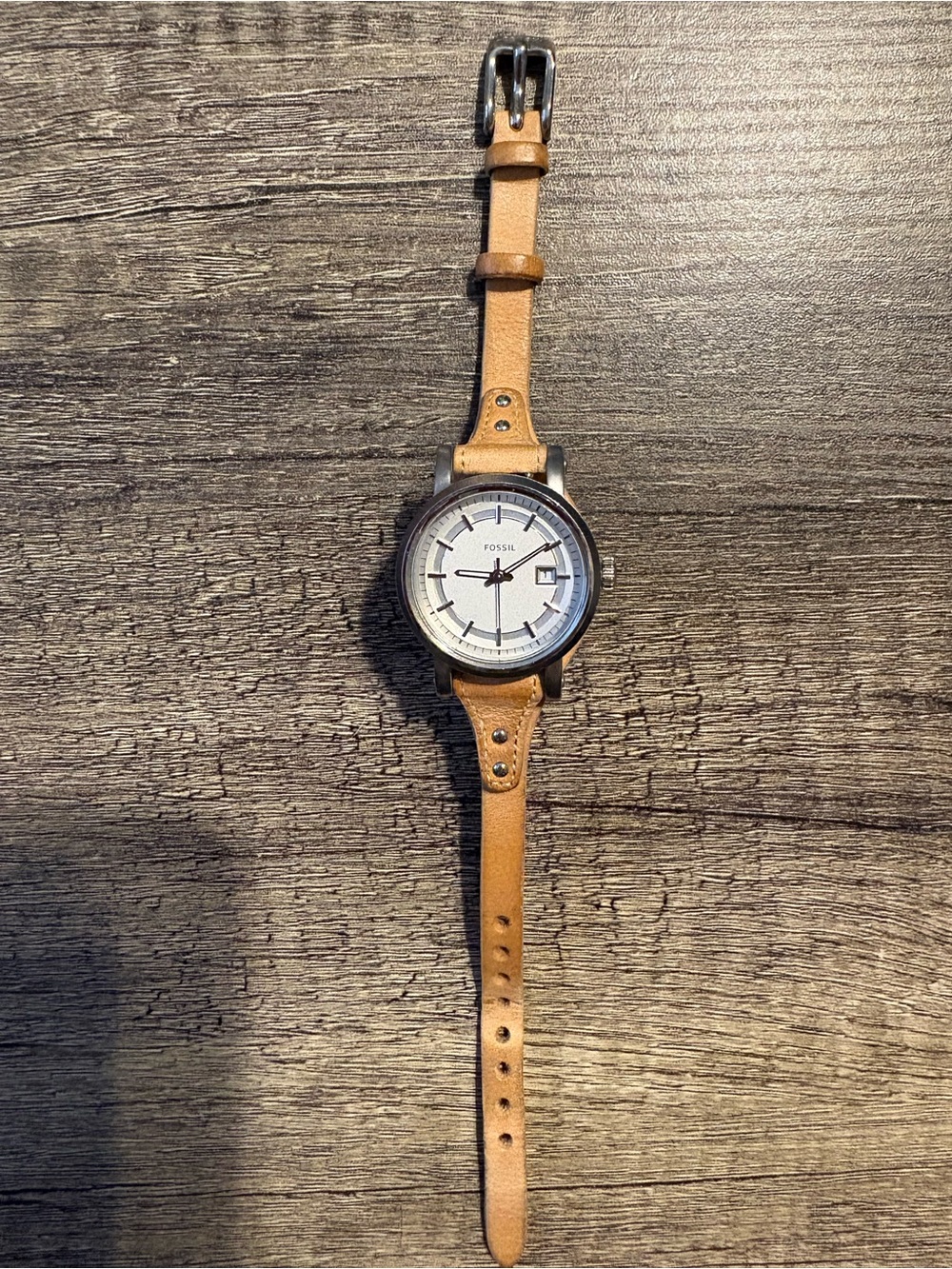 Women’s Fossil Tan Leather Strap Watch - Classic White Dial